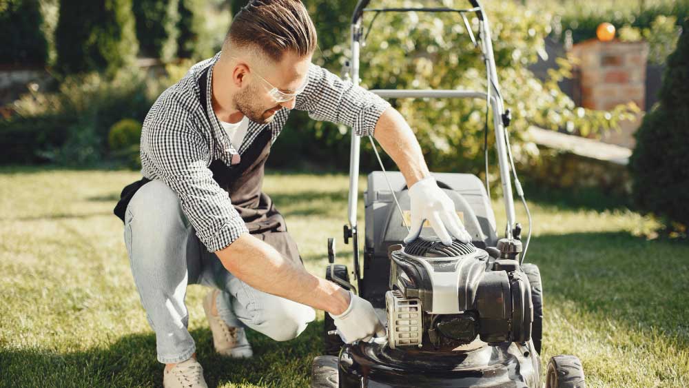 Can You Tip A Riding Lawn Mower On Its Back - Gardeners Yards